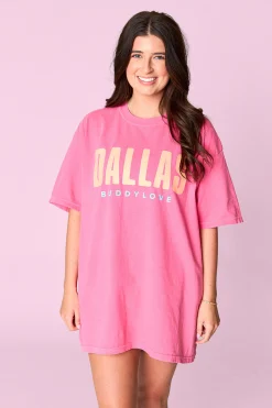 BuddyLove Clothing Label Tops*Dallas Graphic Tee - Crunchberry