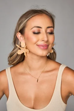 Linny Co Jewelry*Fawna Statement Earrings - Creamy Shell