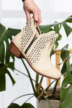Naughty Monkey Shoes*Nailed It Ankle Boot in White