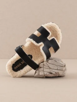 Oasis Society Shoes*The Alpine | Faux Shearling Sandals