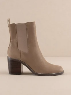 Oasis Society Shoes*The Dakota | Dark Taupe Heeled Chelsea Bootie